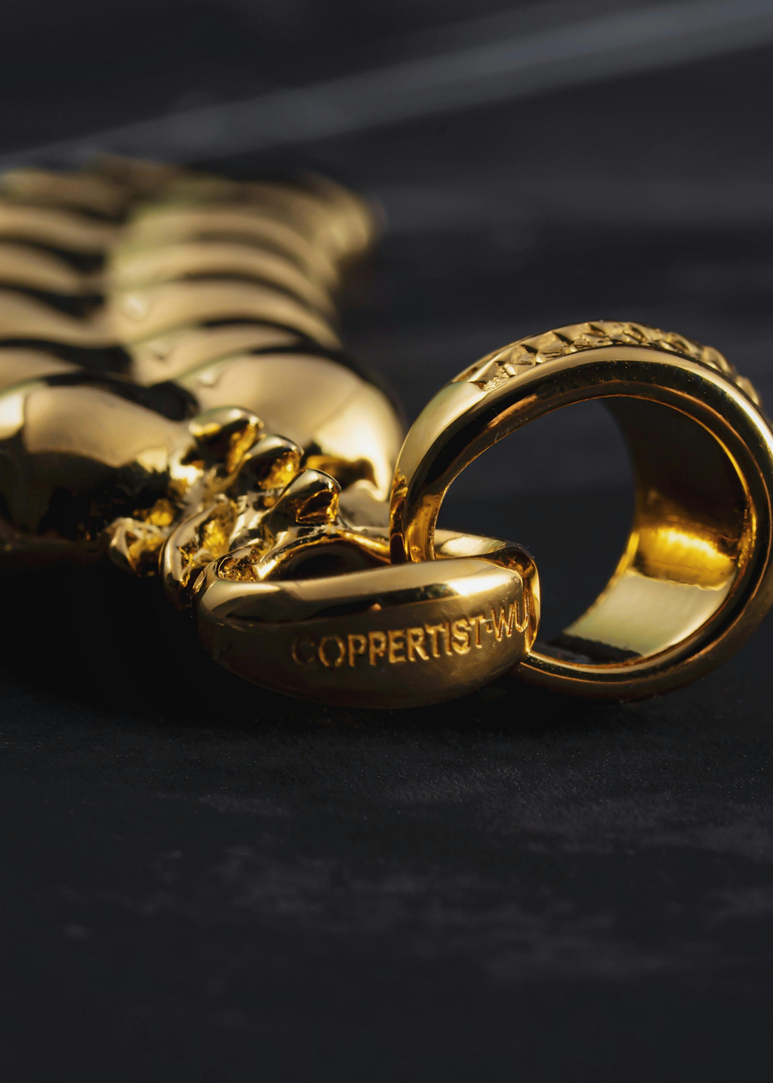 Goldprüfung leicht gemacht: So entlarven Sie Fälschungen sicher