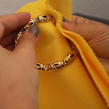 HAGERTY Gold Cloth – Reinigungstuch für Goldschmuck